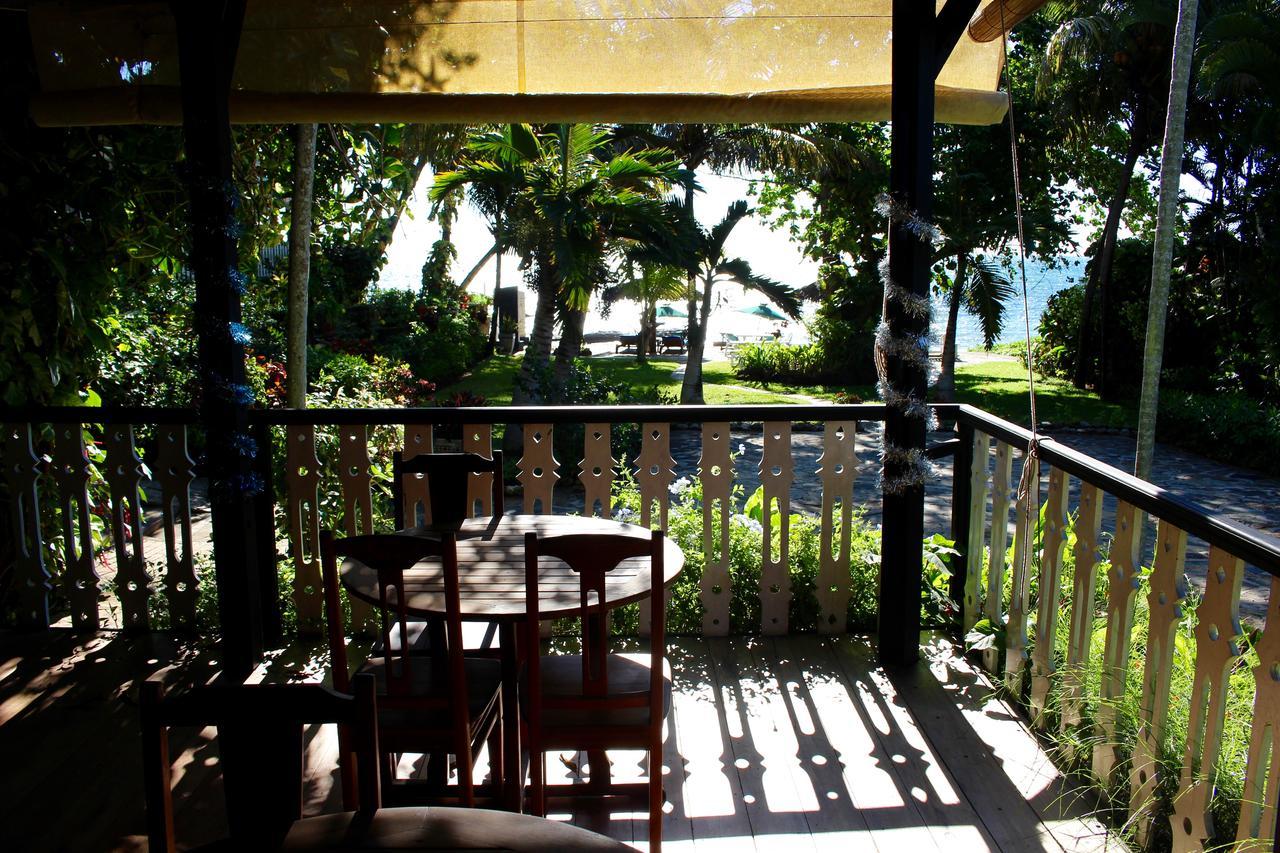 Hotel Gerard et Francine Ambatoloaka  Extérieur photo